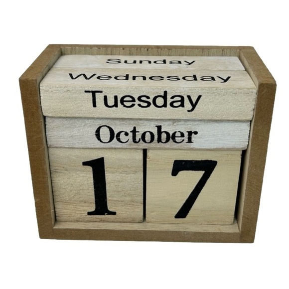 Rustic Wooden Block Calendar Date Display - Picture 2 of 9